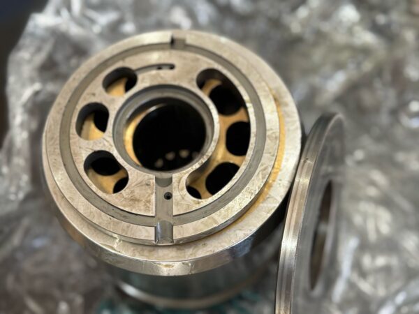 CYLINDER BLOCK COMPLETO DE BOMBA KAWASAKI KB113