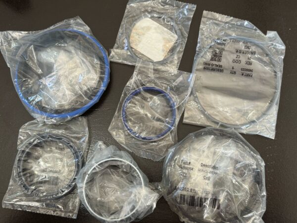 5016704 KIT SEAL CATERPILLAR - Image 2